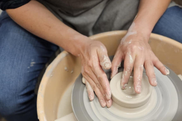 Cours de poterie privés en groupe à Montreal.