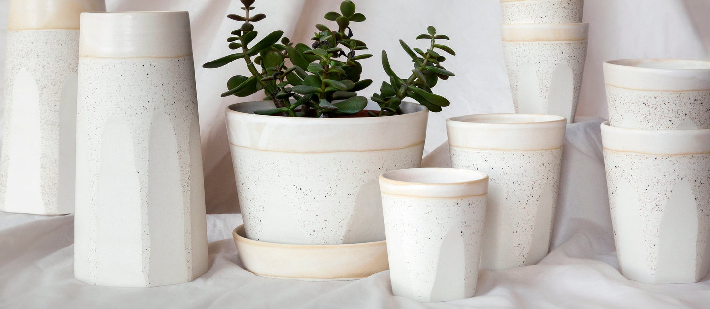 Pottery dinnerware, handmade in Montreal, Canada. Parceline ceramique.